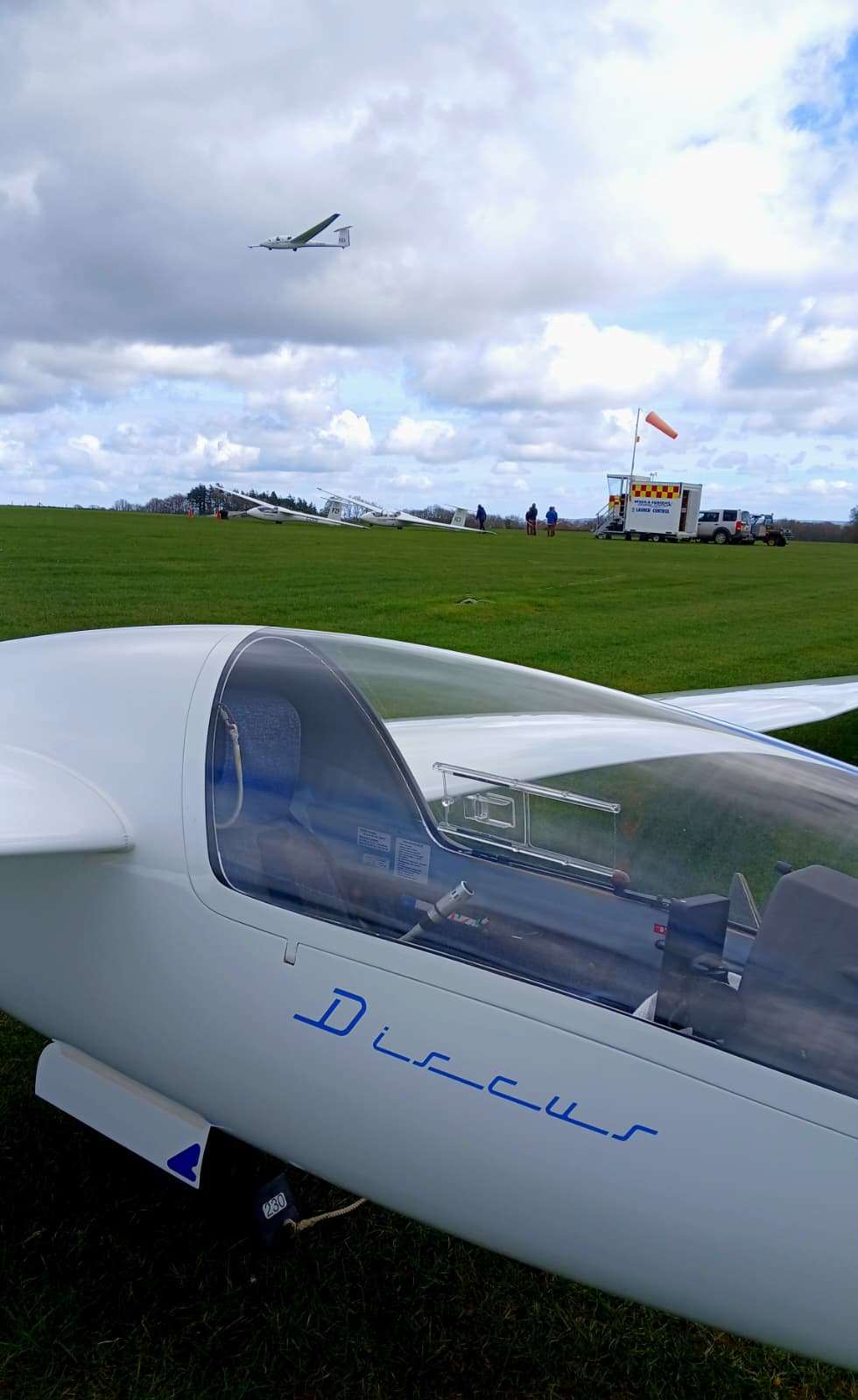 230 waiting for higher cloudbase (Mark Layton)