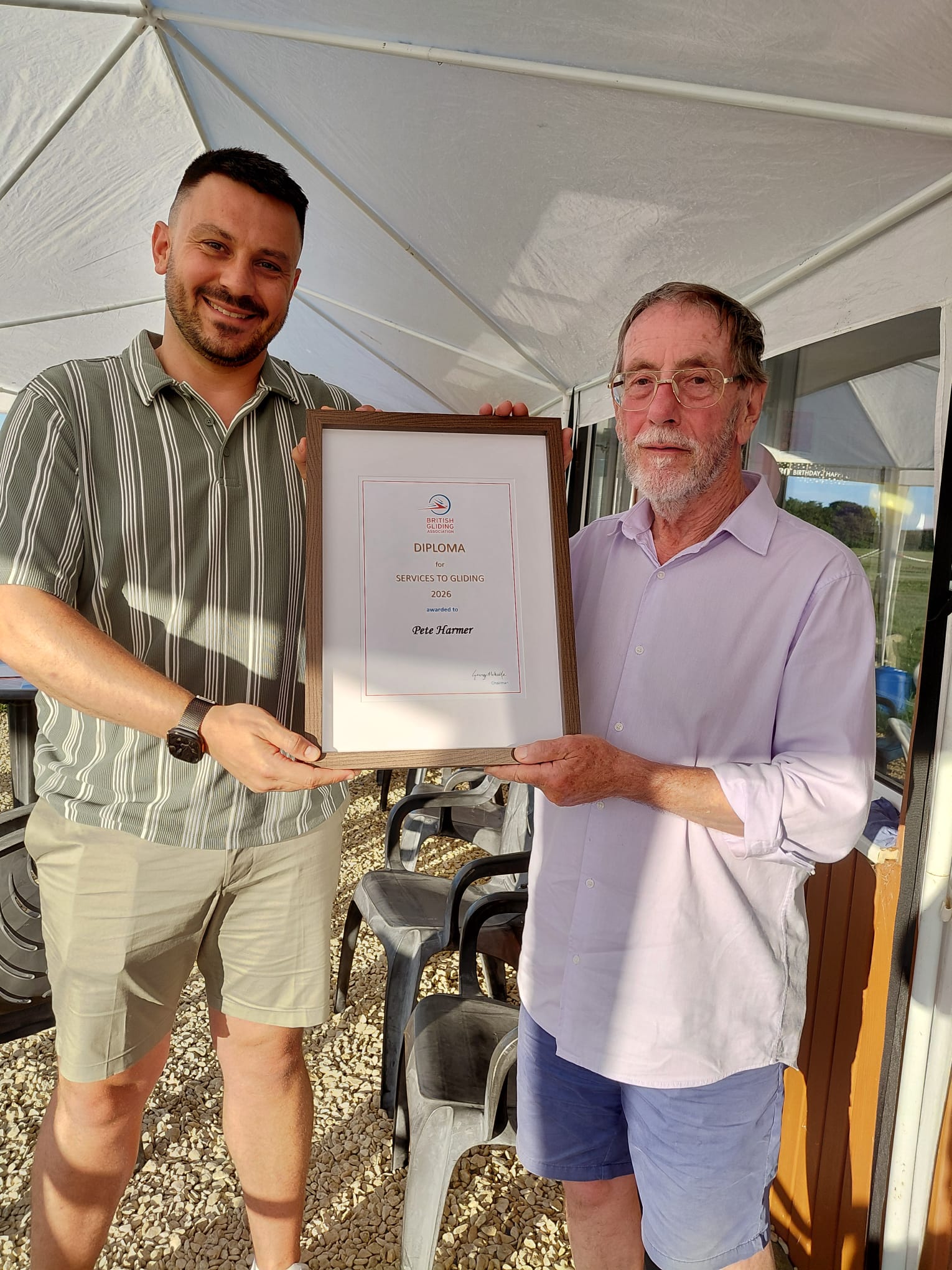 James Hood presents Pete Harmer with BGA Diploma (Jill Harmer)