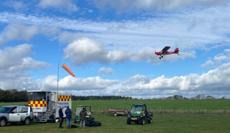Simon Jordy landing the EuroFox (Mike Sloggett)